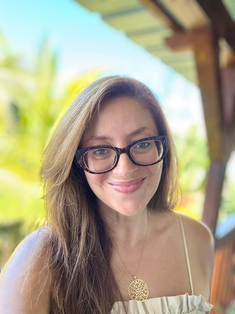 Mia Rassel — warm outdoor portrait